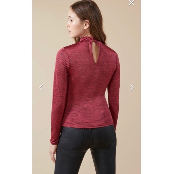 BCBG Women’s Size Medium Fuchsia Cut Out Top NWT $78. - Picture 2 of 10